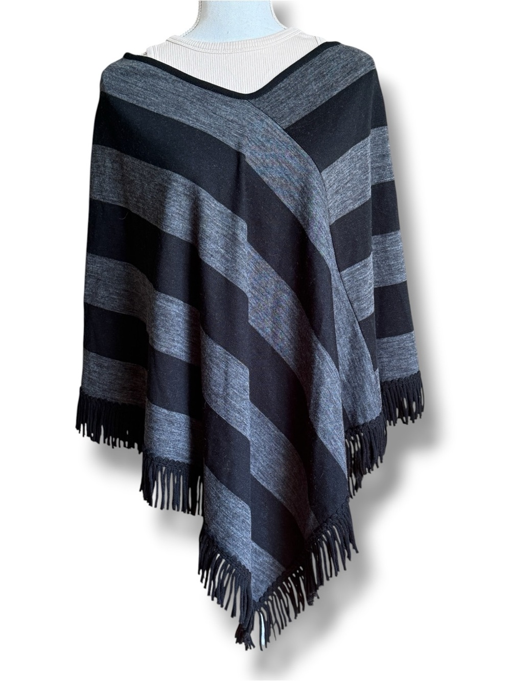 Y2K Kim Rogers Women’s Black & Gray Striped Fringe Poncho Pullover